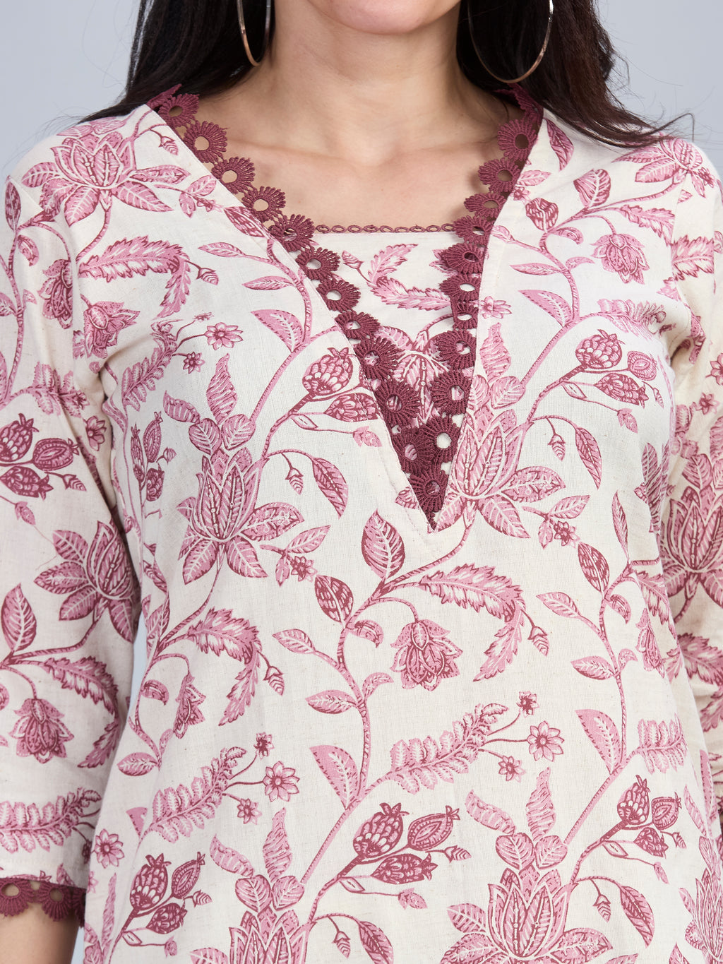 Cotton printed kurta with lace detailing