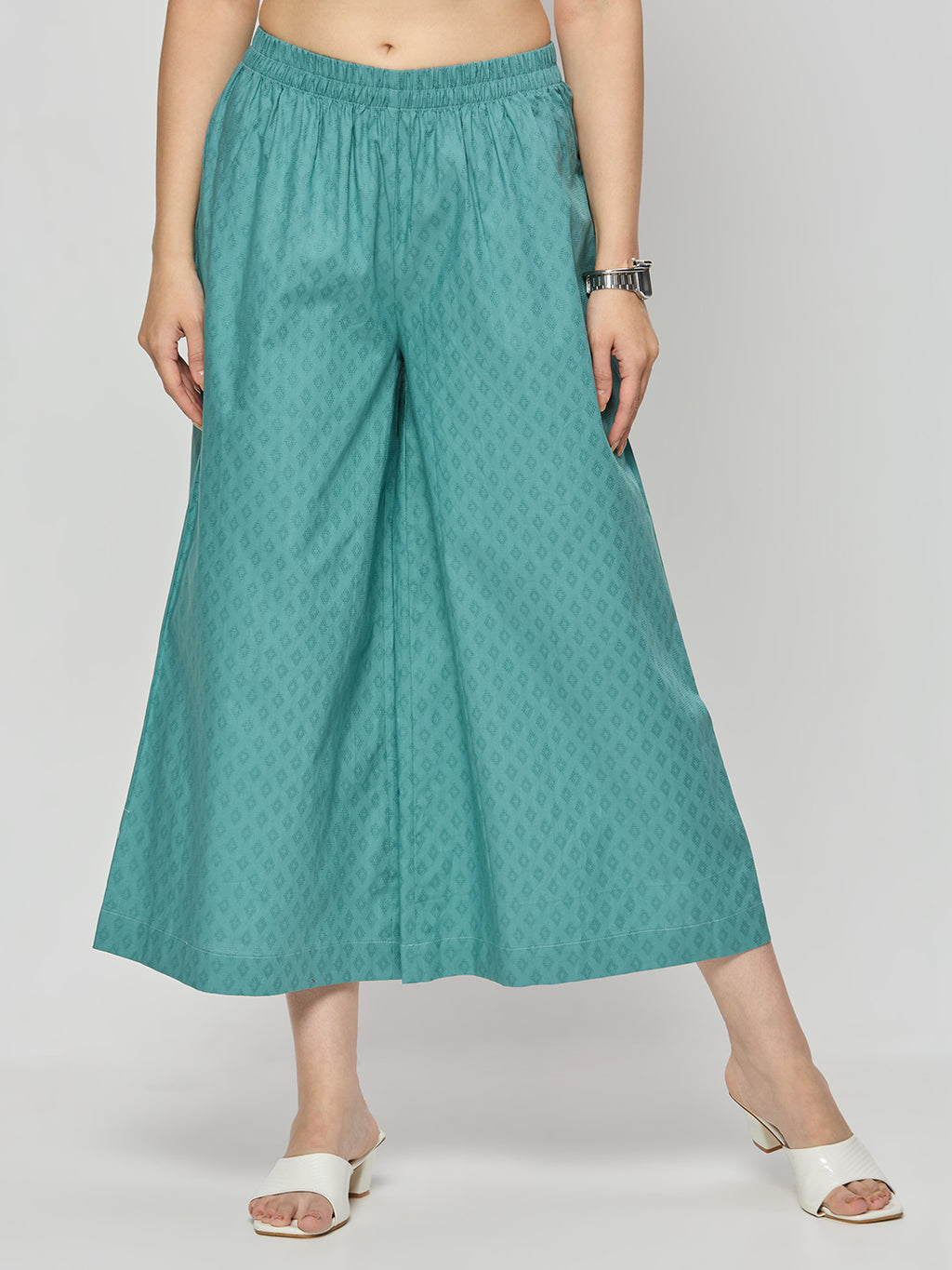 Cotton jacquard coord kurta and pants.